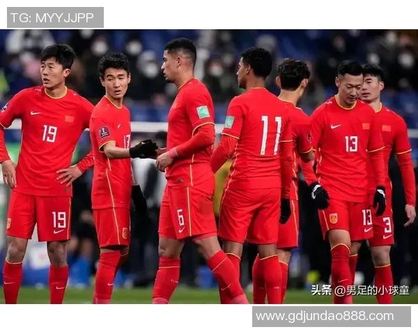 媒体人：潜力赛规矩最多组织2名未报名球员，有时不得不派出老将上台